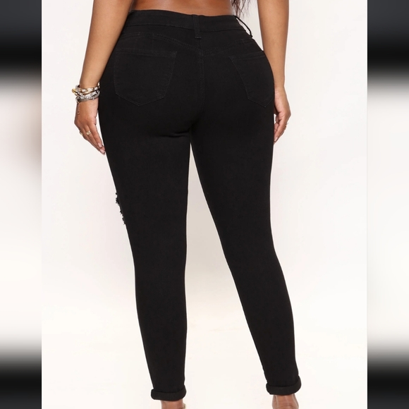 FASHION NOVA // Fool For You Ankle Jeans - Picture 2 of 6